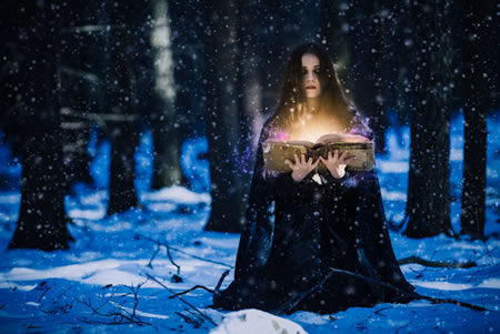 The Time between Spell Casting and Manifestation